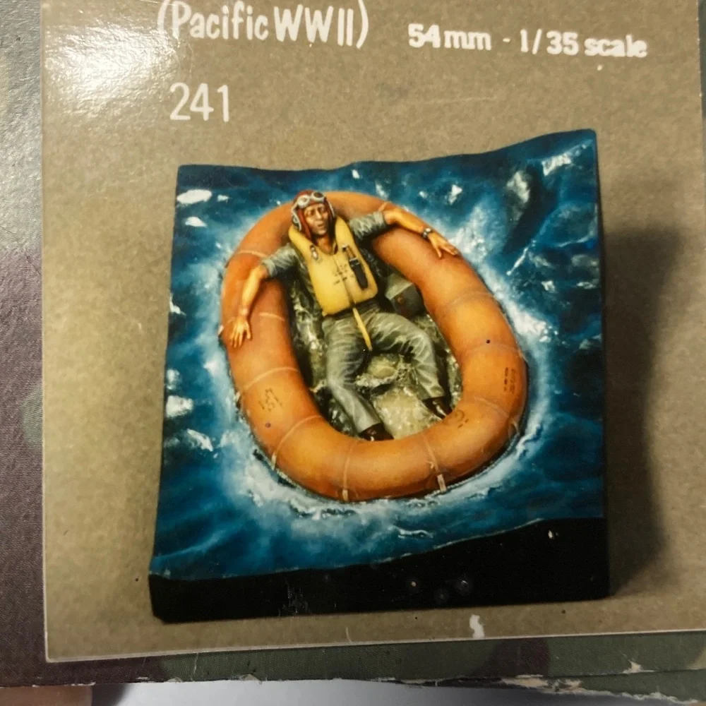 Verlinden 1/35 US Navy Pilot in Dinghy, Pacific WWII, kit no 241, started